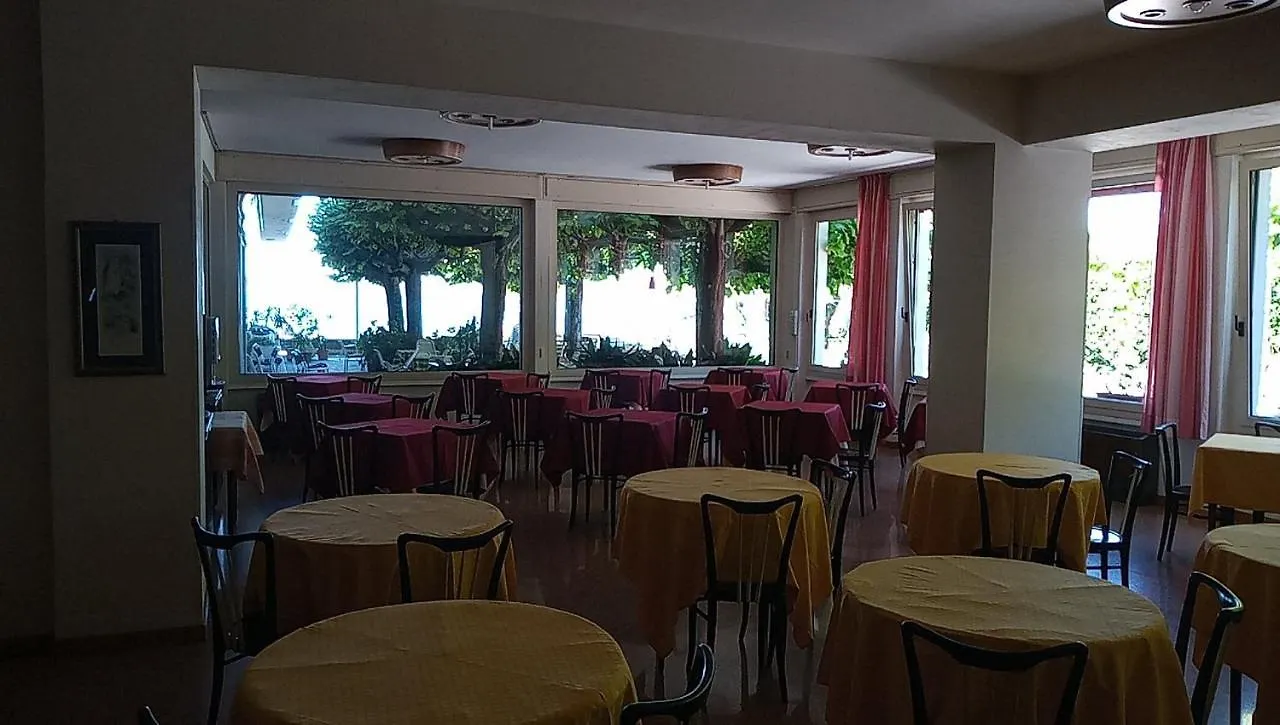 Hotel Giardino Sirmione 3*,